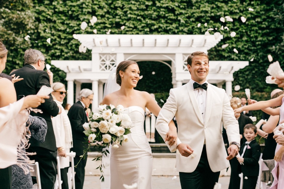 Elegant black and white wedding