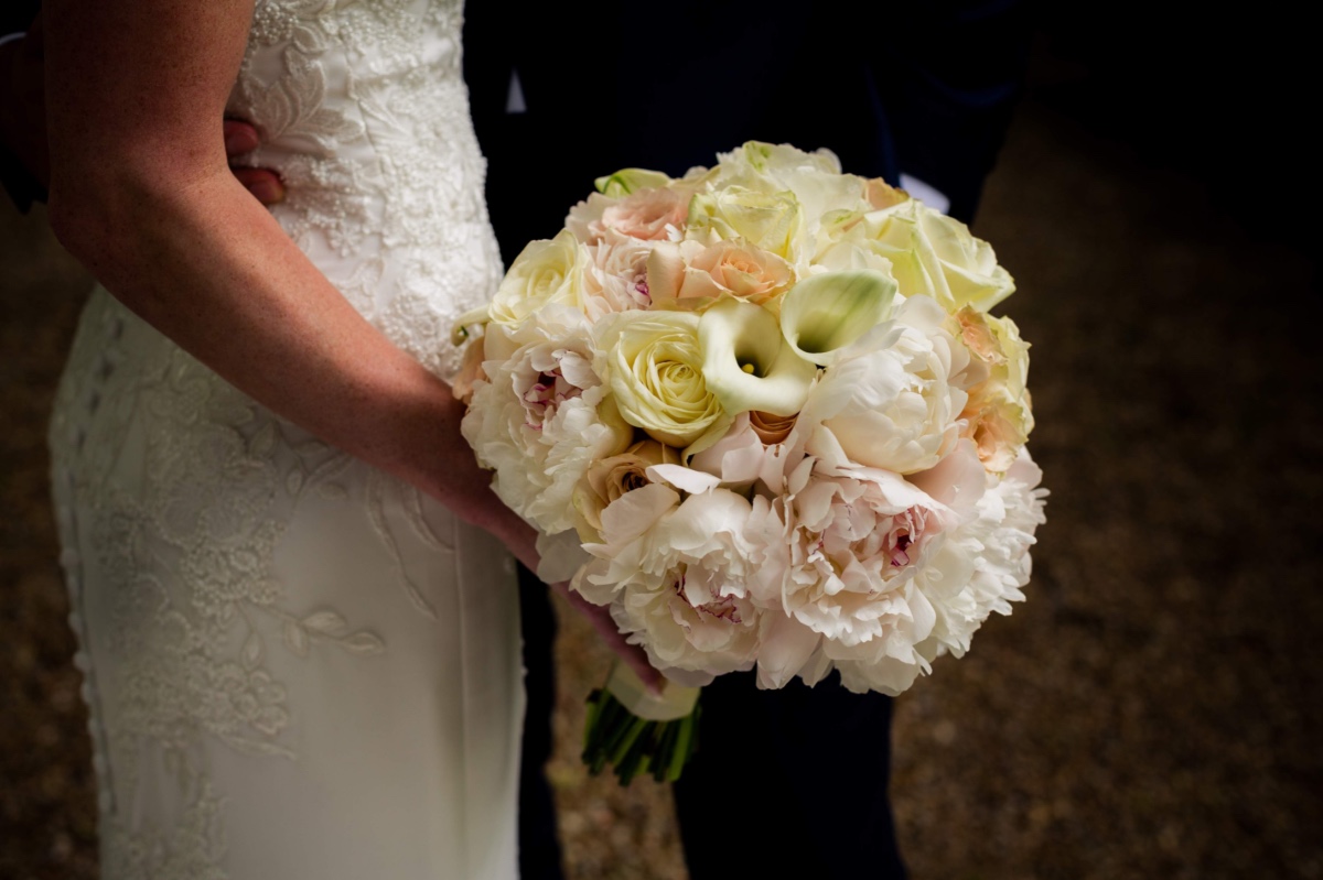 white and blush wedding bouquet