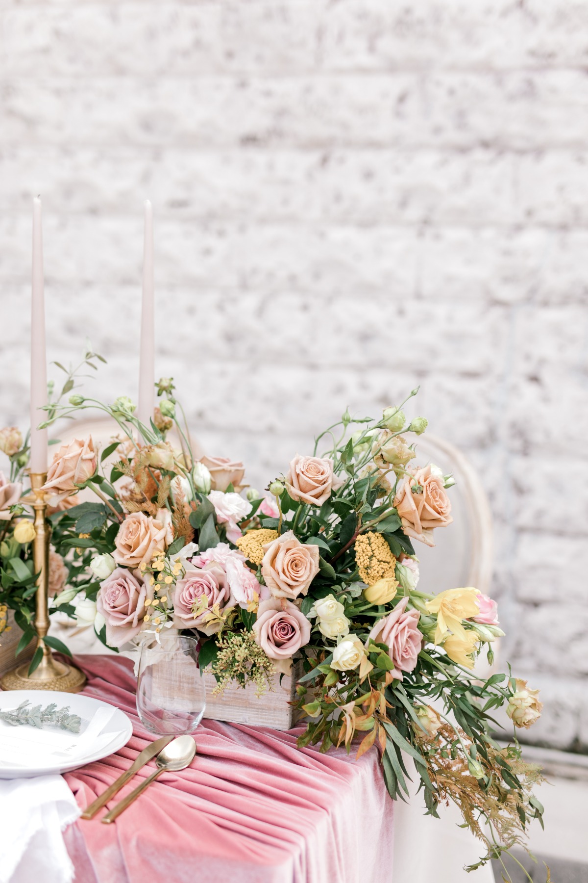 How To Have A Soft Pink And Gold Autumn Wedding