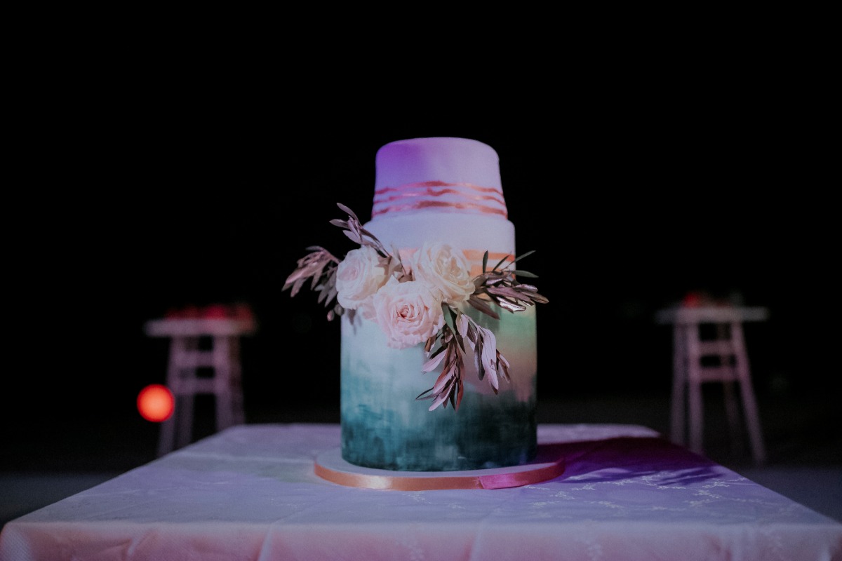 blue and gold wedding cake