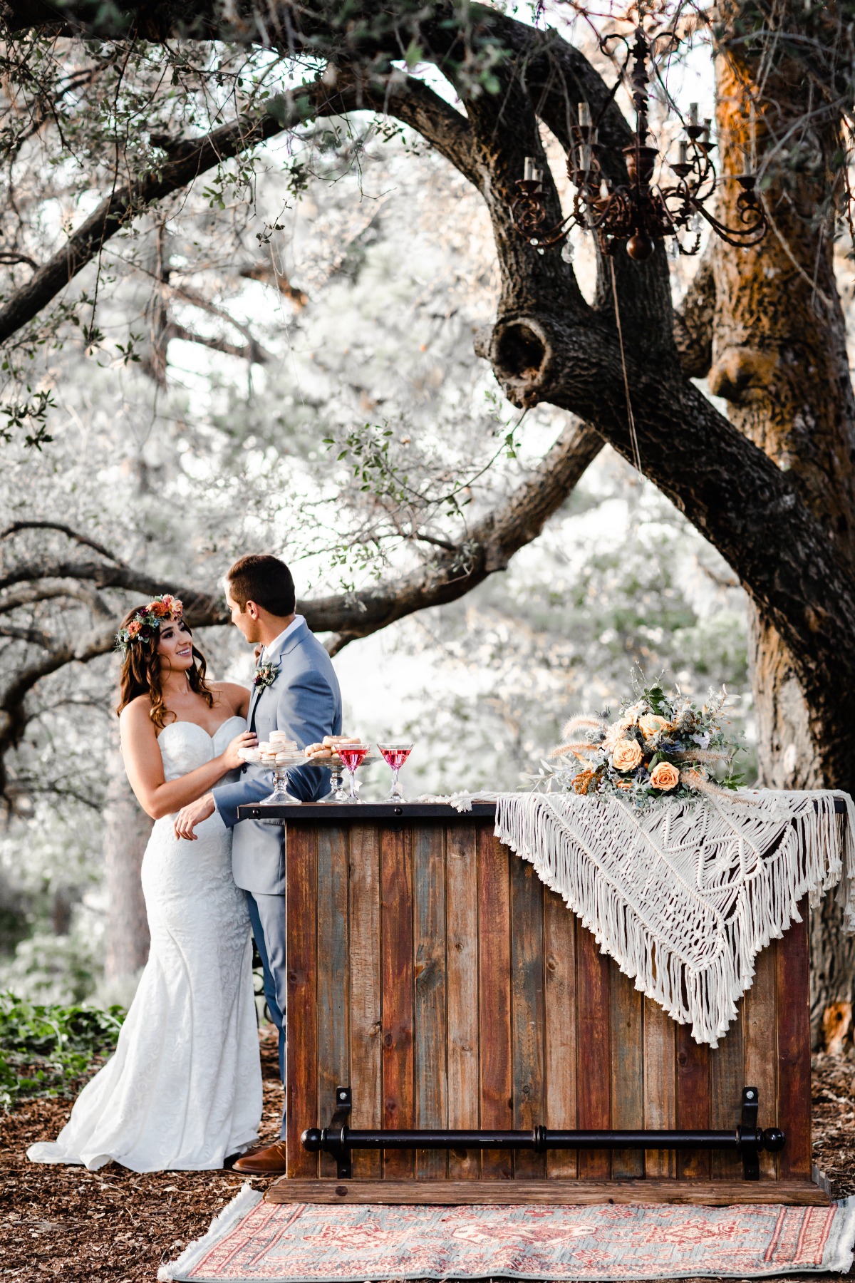 macrame wedding bar decor