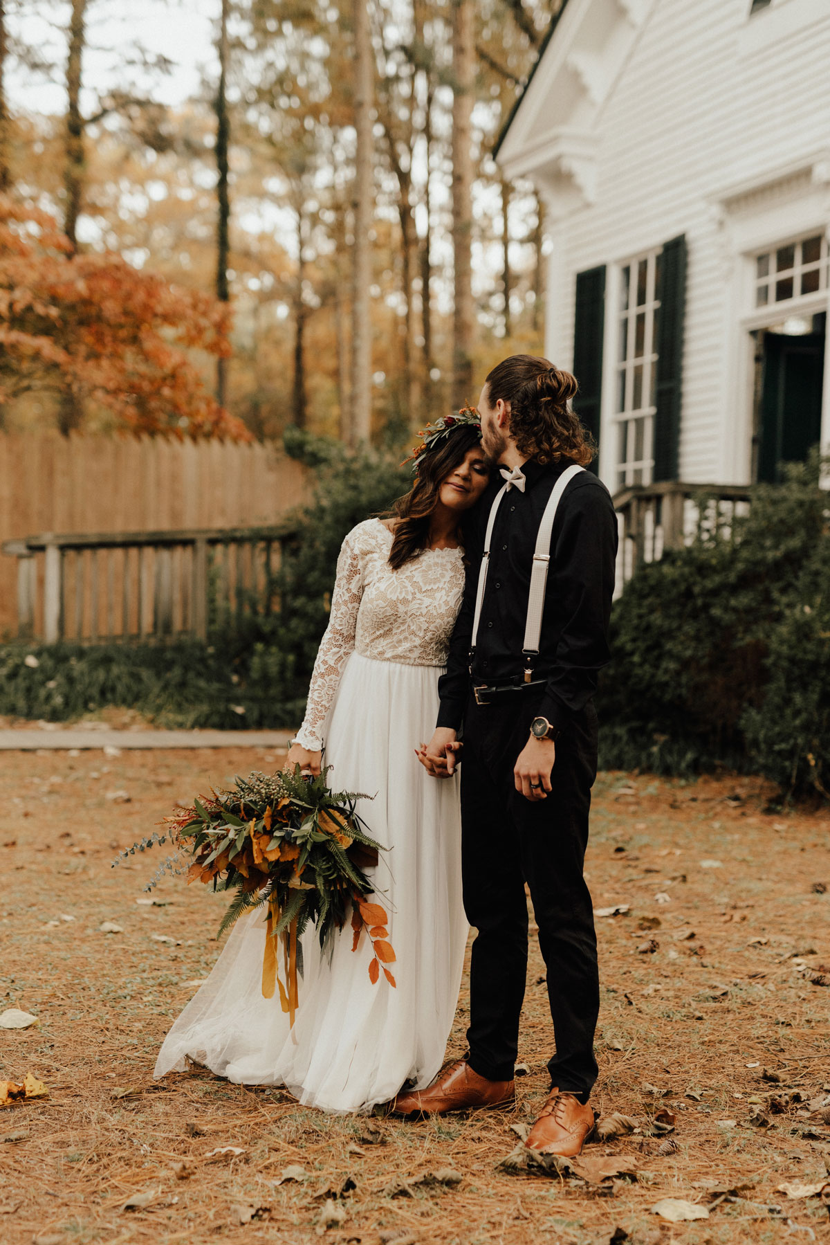 fall wedding couple