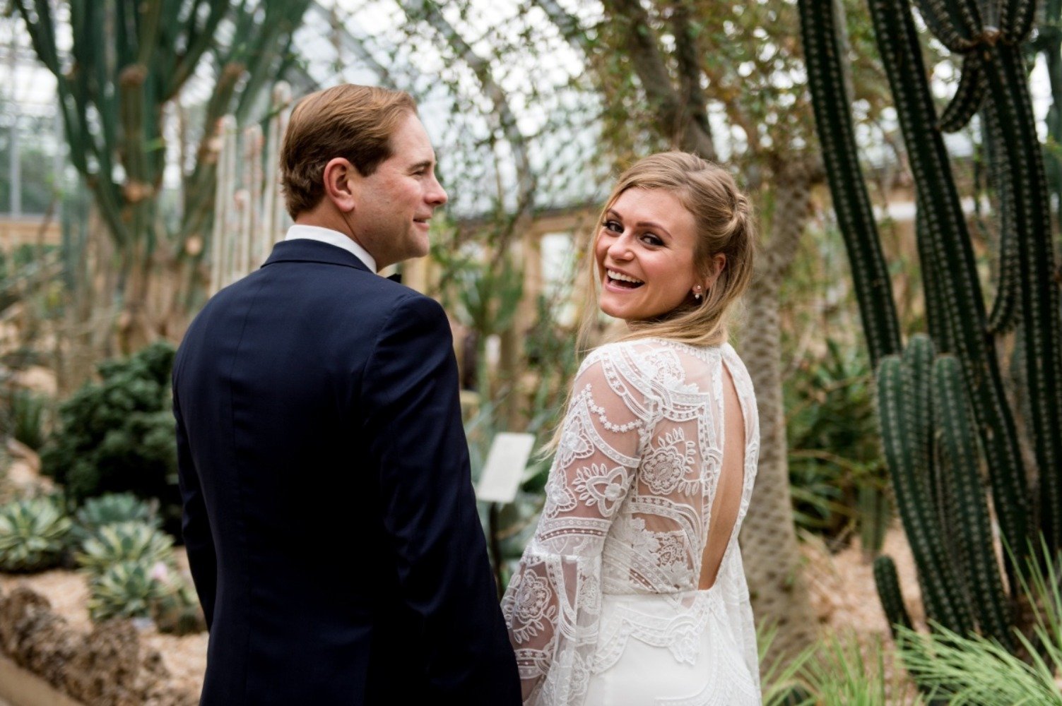 modern-and-green-filled-chicago-wedding