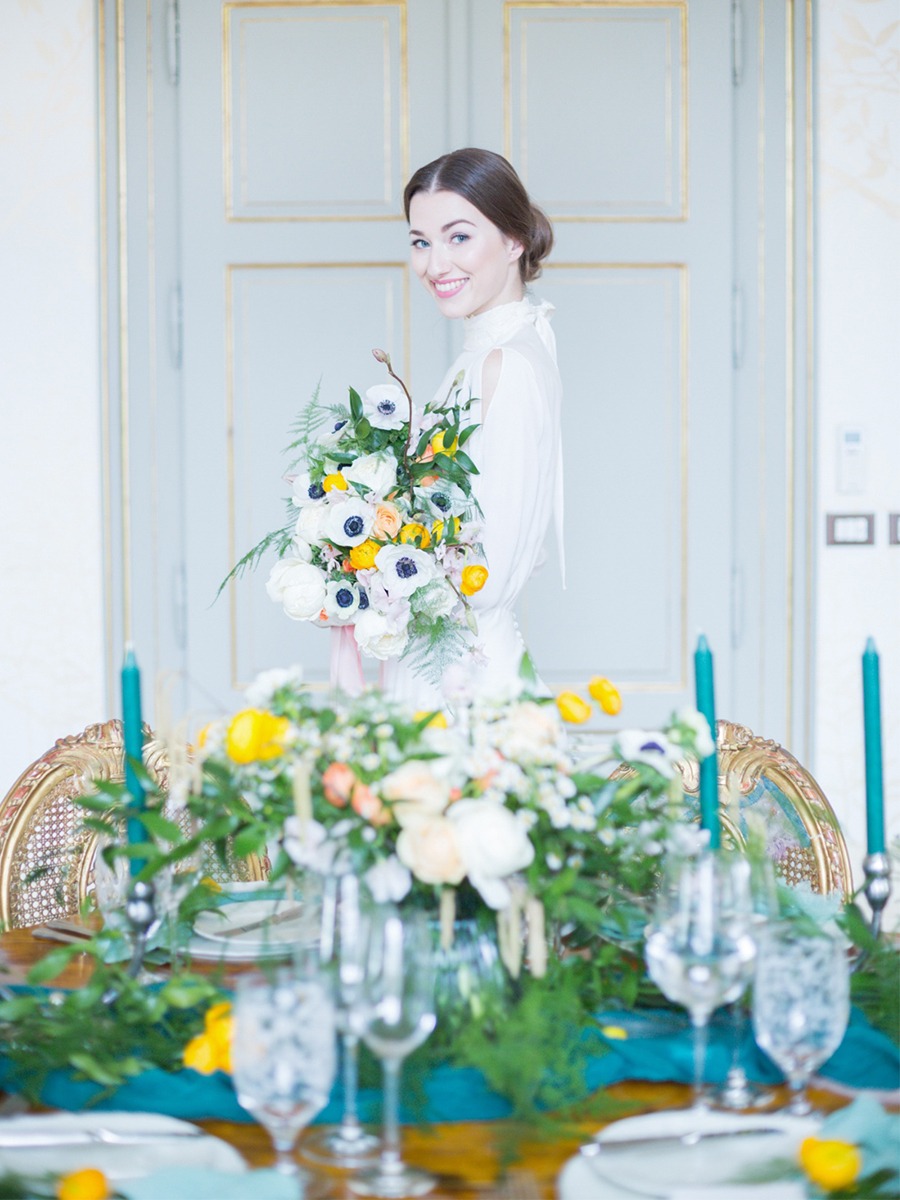 A Simple And Chic Chateau Wedding In Bohemia