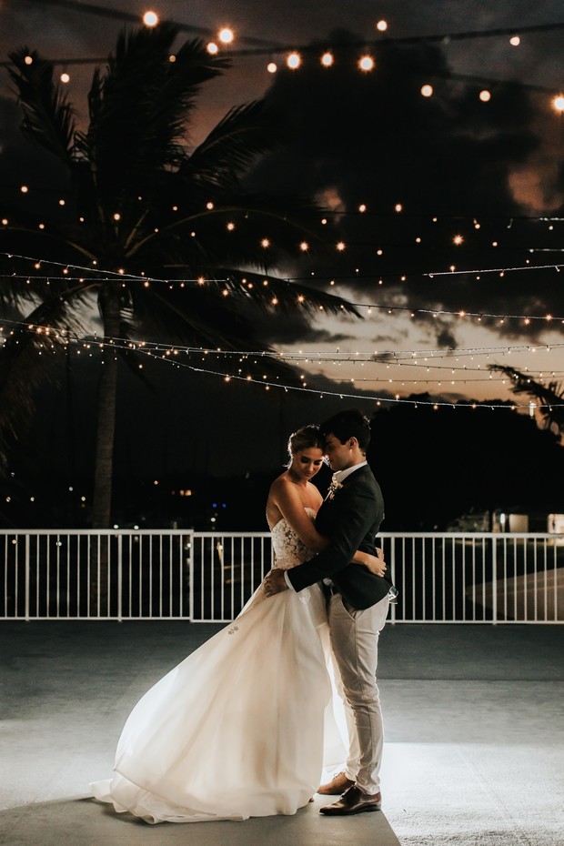 Dreamy first dance love