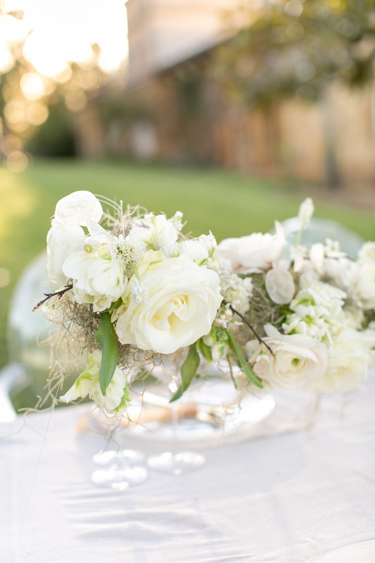 chateau-de-redon-ethereal-spring-wedding