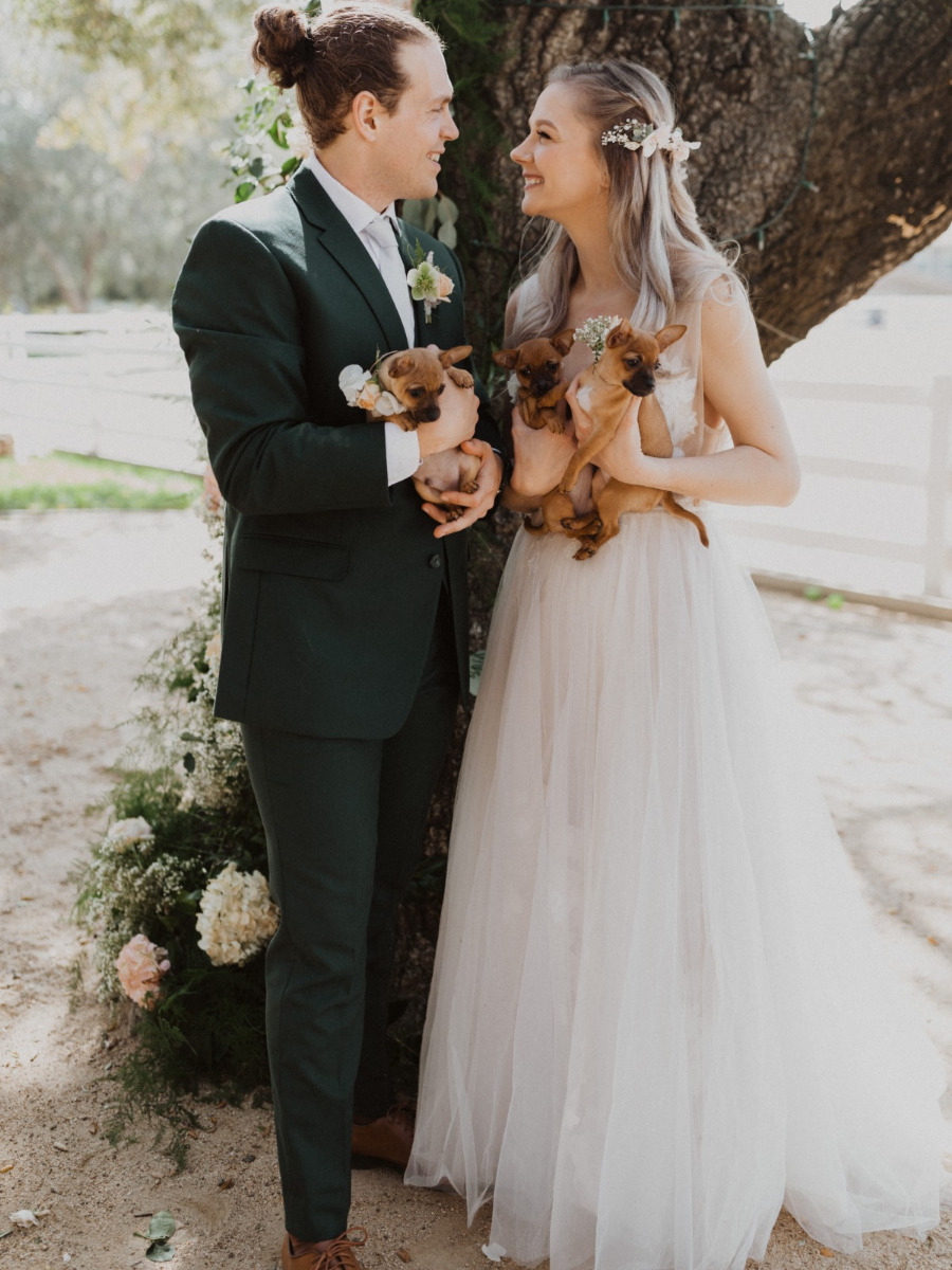 This Romantic Wedding Inspiration is Filled With Puppies & Love