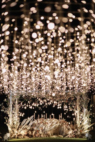 stunning wedding reception lighting ideas