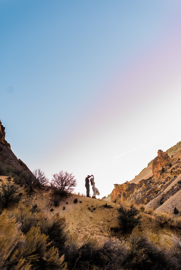 Adventurous elopement in Leslie Gulch