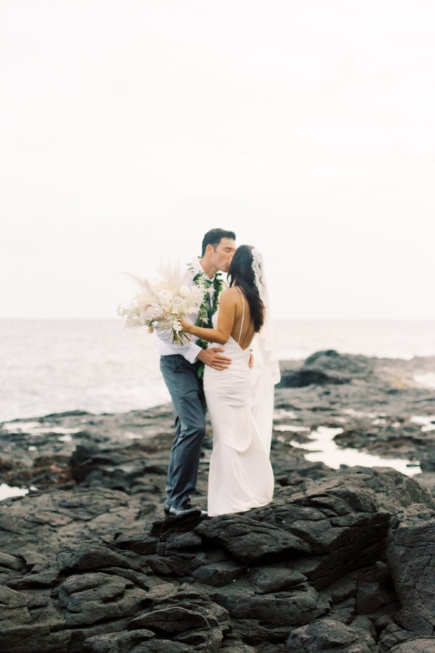 beach wedding photos