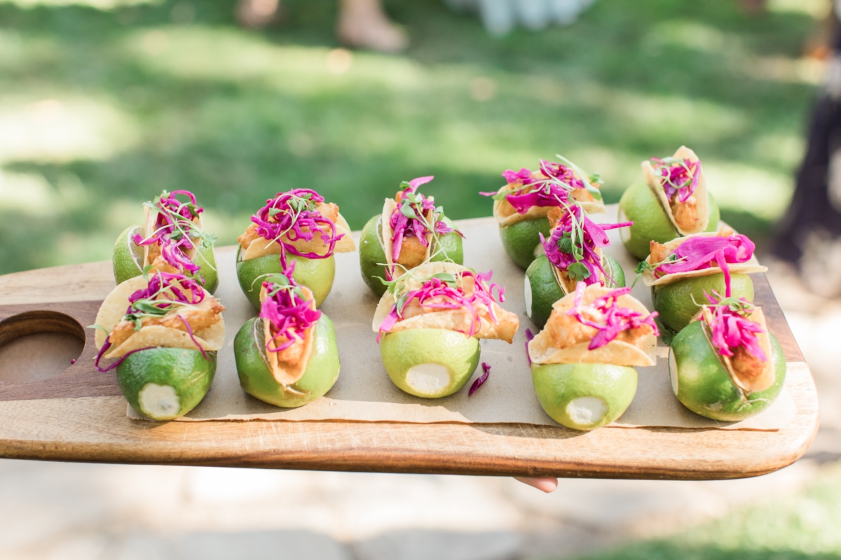 mini tacos in limes