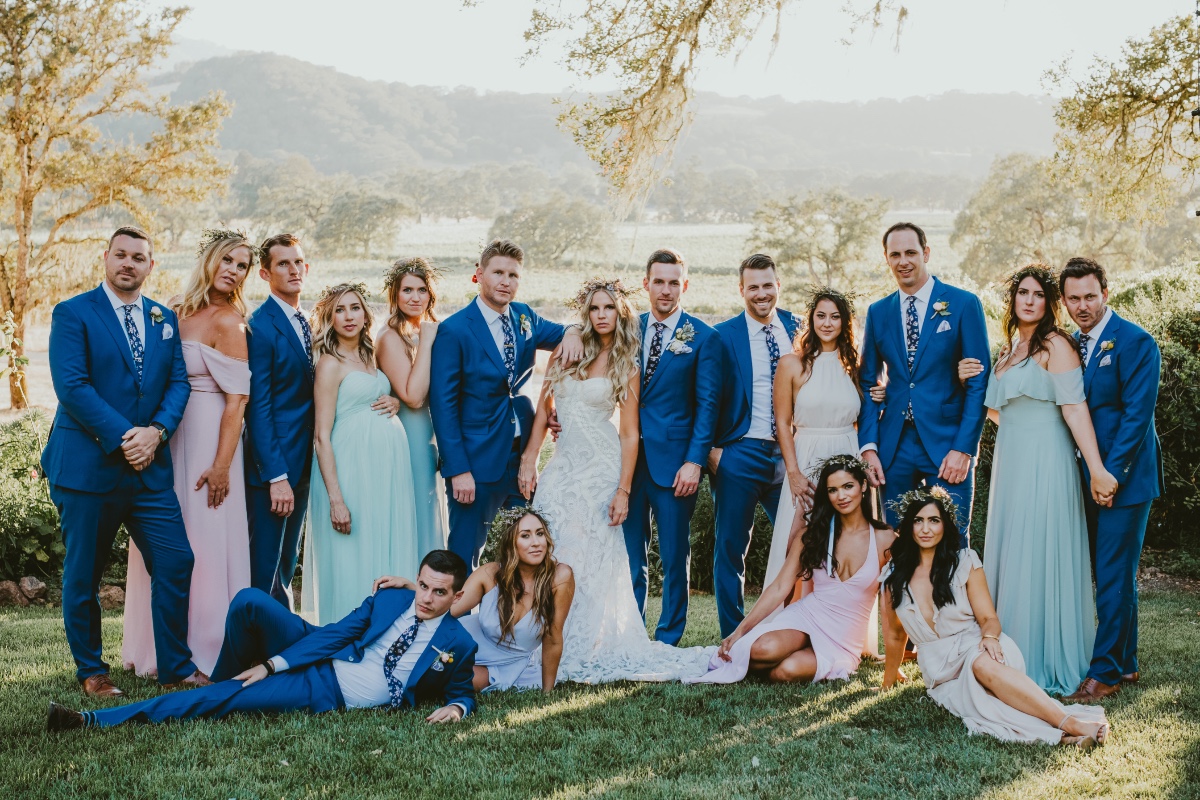 wedding party pose ideas