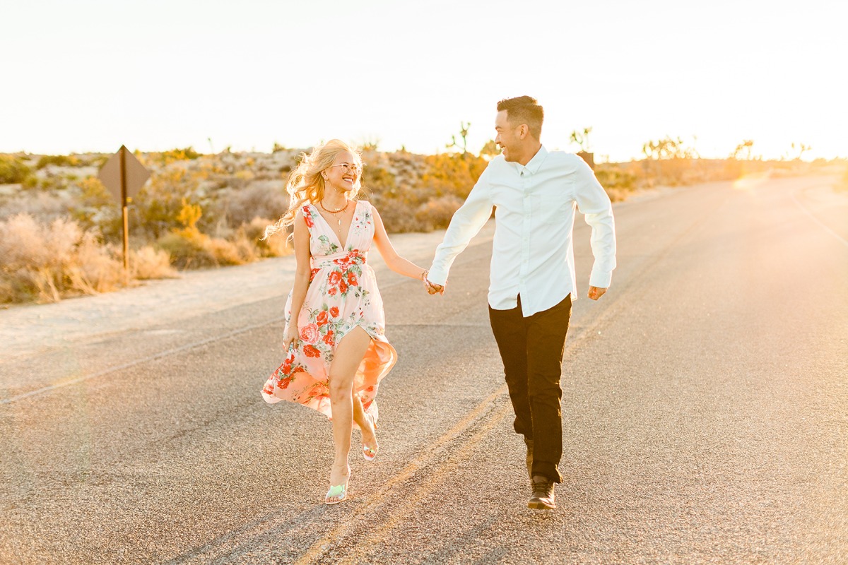 cheersbabephoto-joshuatreeengagement-wed