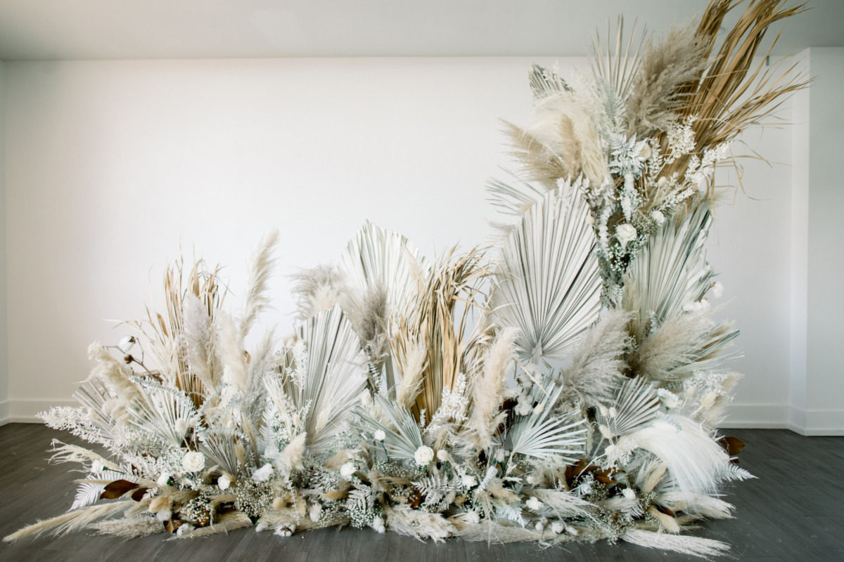 Dried grass wedding grass backdrop