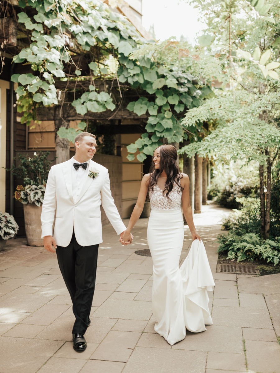 Timeless Black and White Wedding at Alderbrook Resort and Spa
