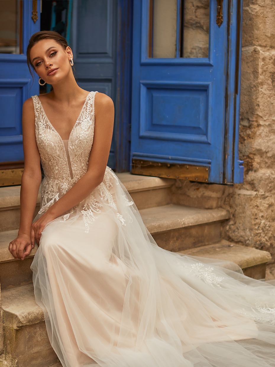 This New Collection from Moonlight Bridal Is Exactly What 2021 Brides Need