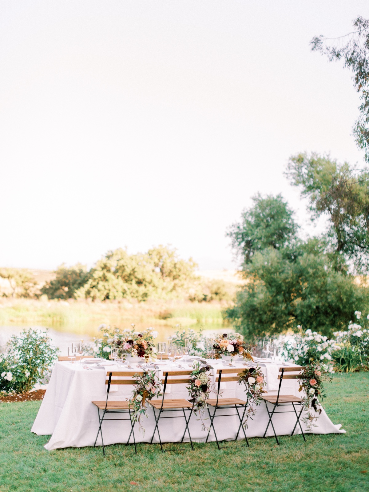 George + Joyce's Modern-Inspired Autumnal Chic Elopement