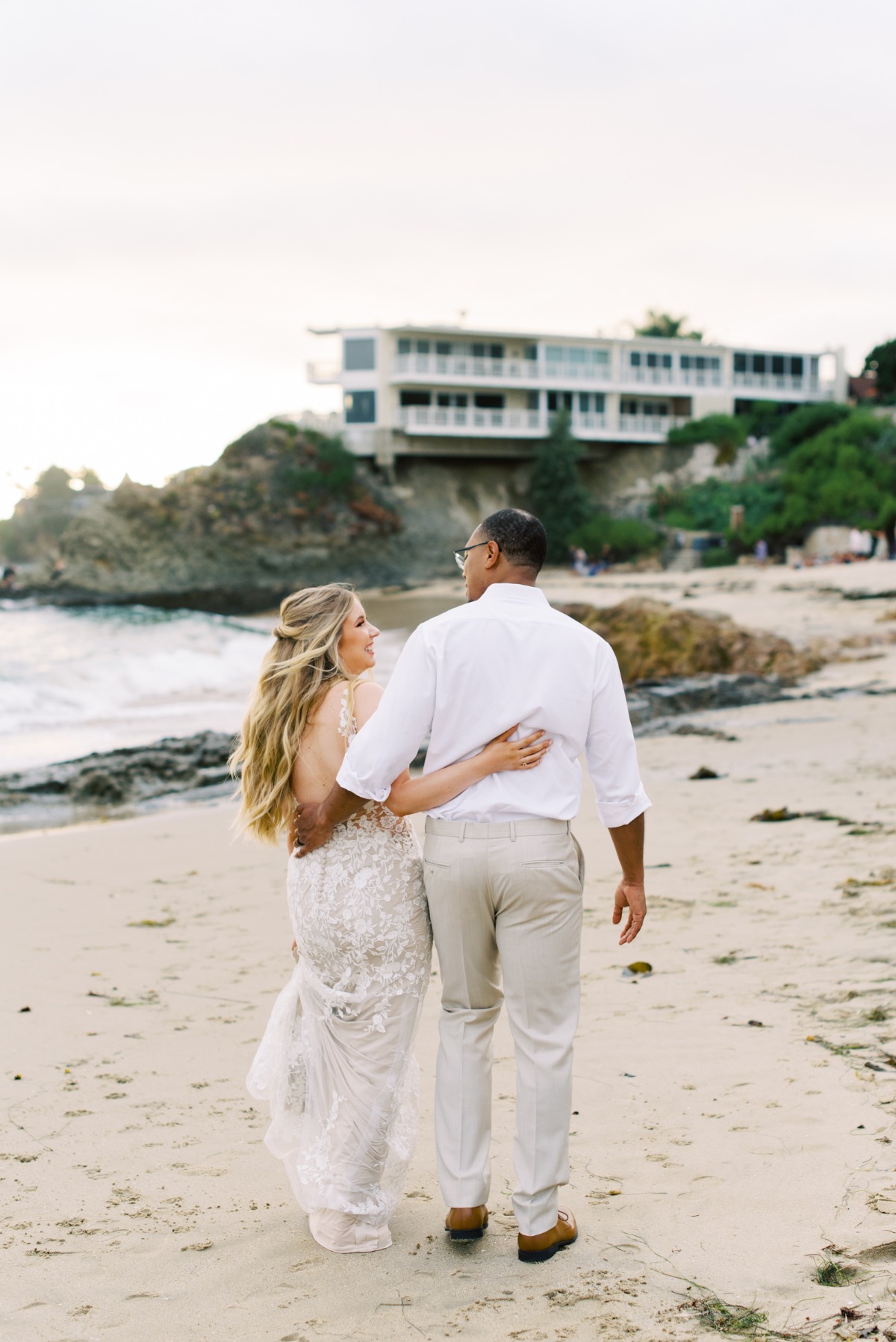 Neutral Coconut & Pineapple Tropical Shoot in Laguna Beach