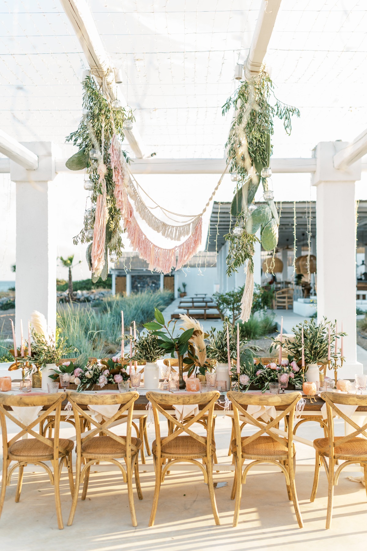 The Most Chic Beachy Wedding Day For Your Boho Heartt