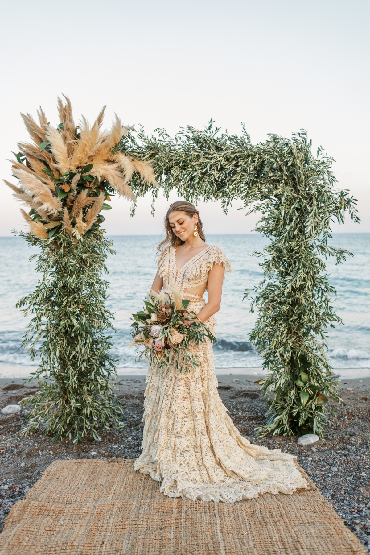 The Most Chic Beachy Wedding Day For Your Boho Heartt