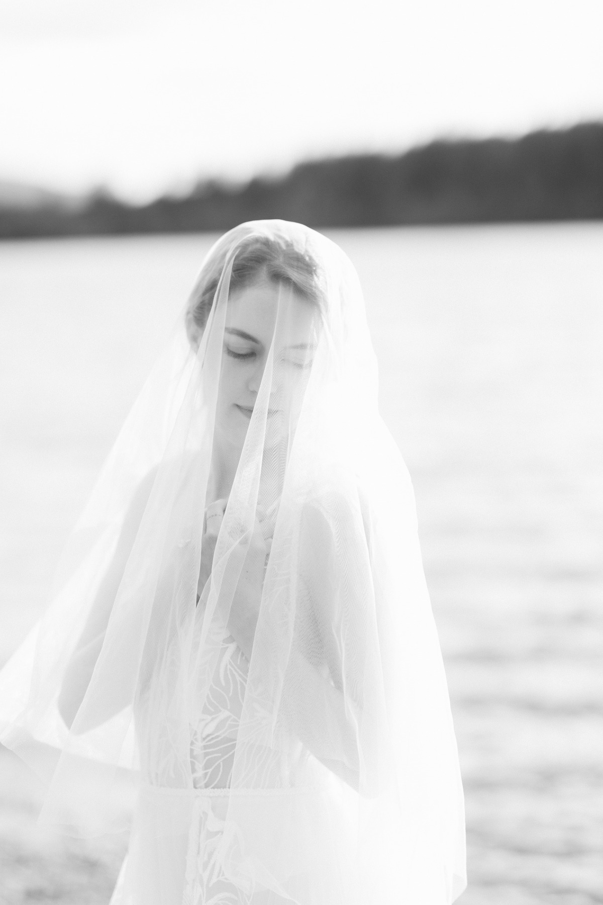 A Bridal Shoot Inspired by the Seattle Sunset in Late Summer