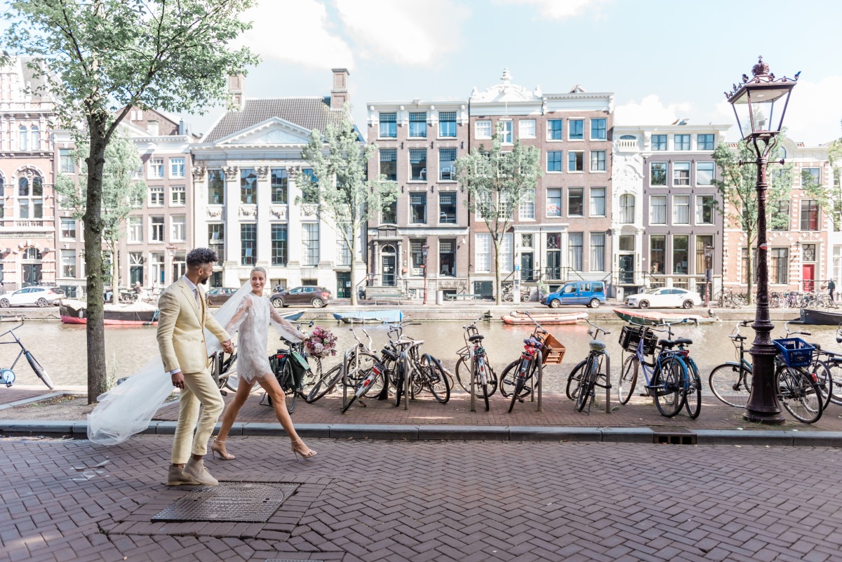 The Secret Chapel, an Amsterdam Elopement under 20k