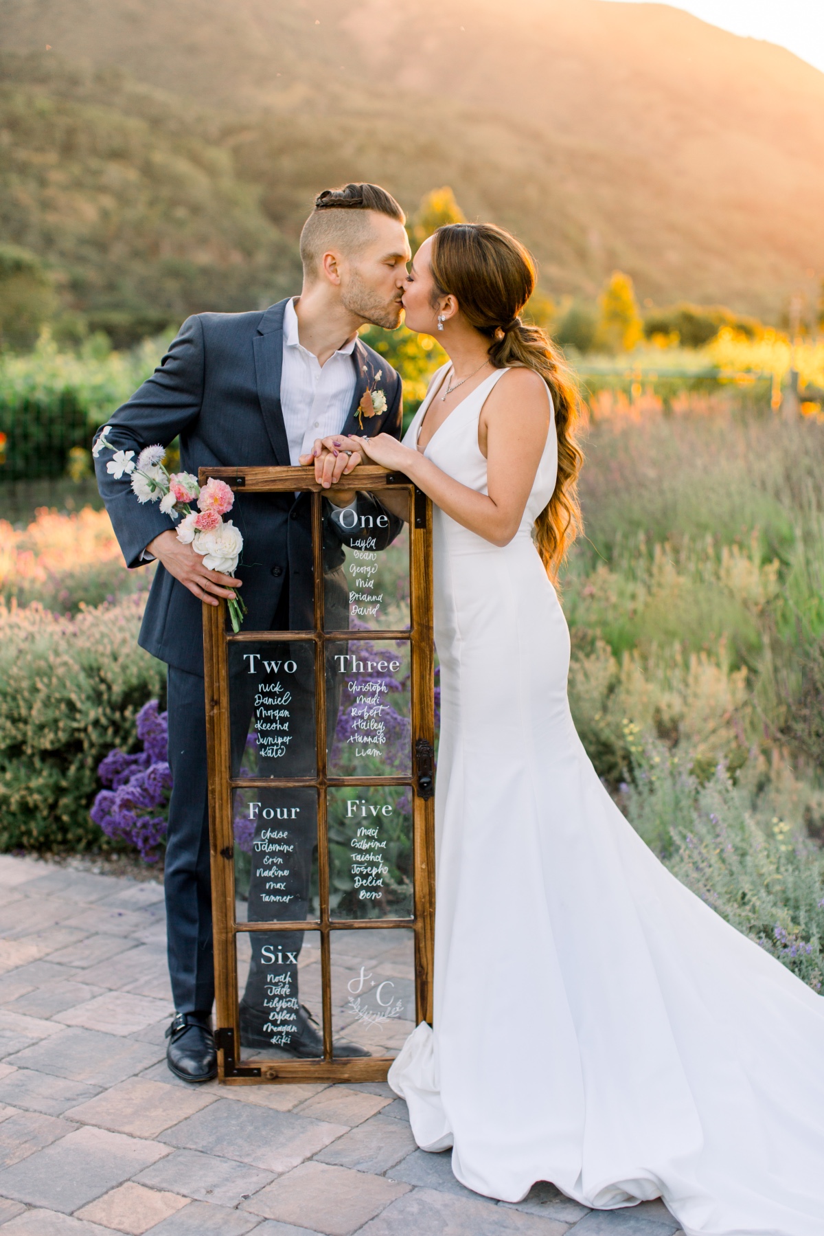 This Micro Wedding Inspiration in California  Is A Breath Of Fresh Air