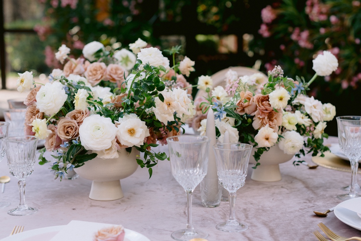 Feminine And Modern Elopement With A Hint Of Western Elegance