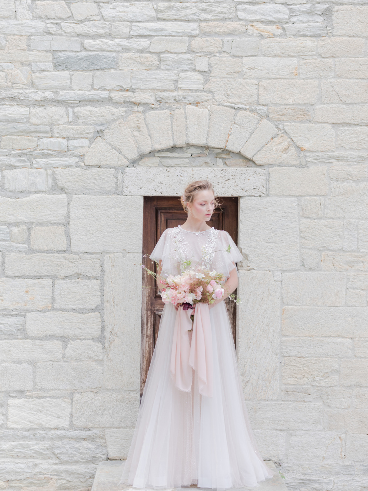 How To Have An Elegant Greek Wedding in Pink and Green