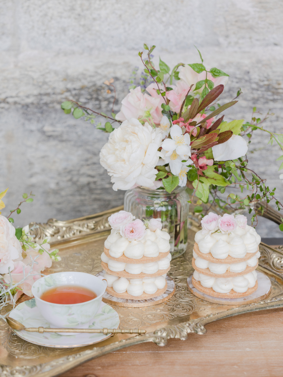 How To Have An Elegant Greek Wedding in Pink and Green