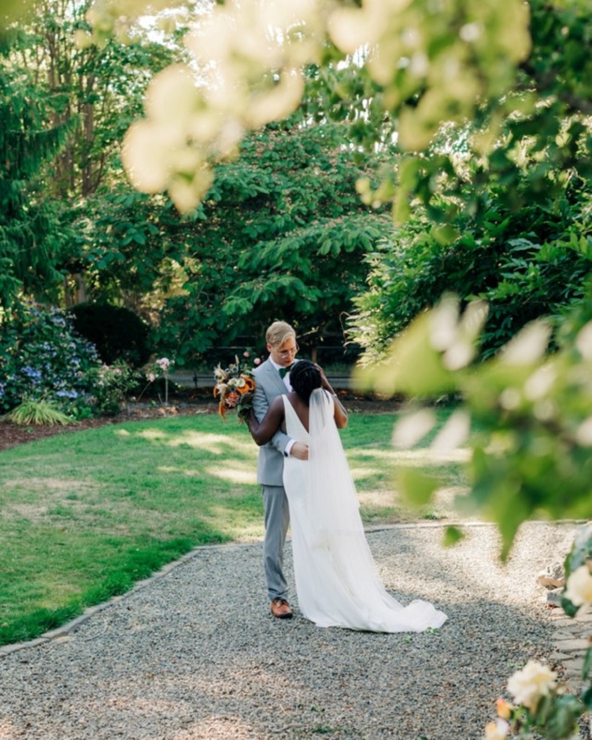 How To Have An Intimate Backyard Wedding Despite COVID-19