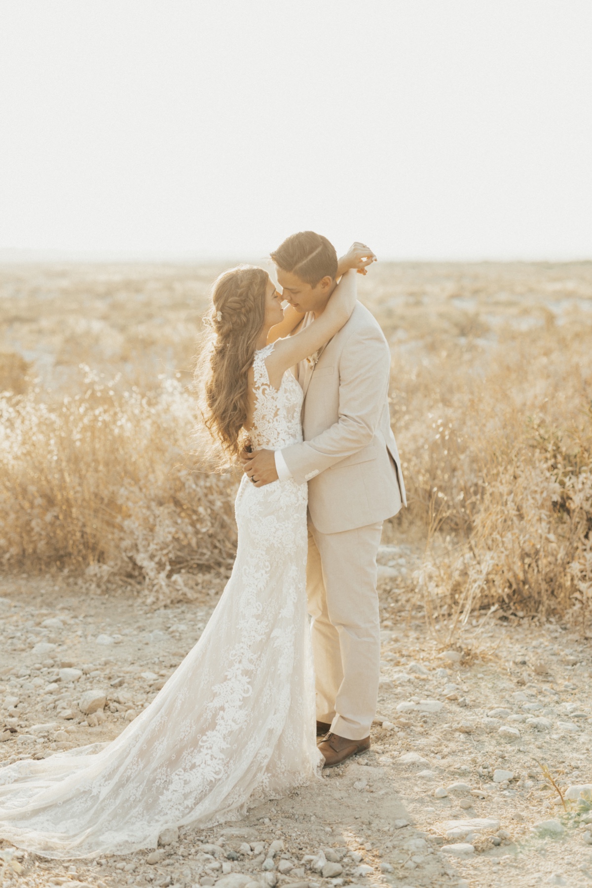 A City-wide Blackout Couldn't Stop This Sunny Desert Wedding