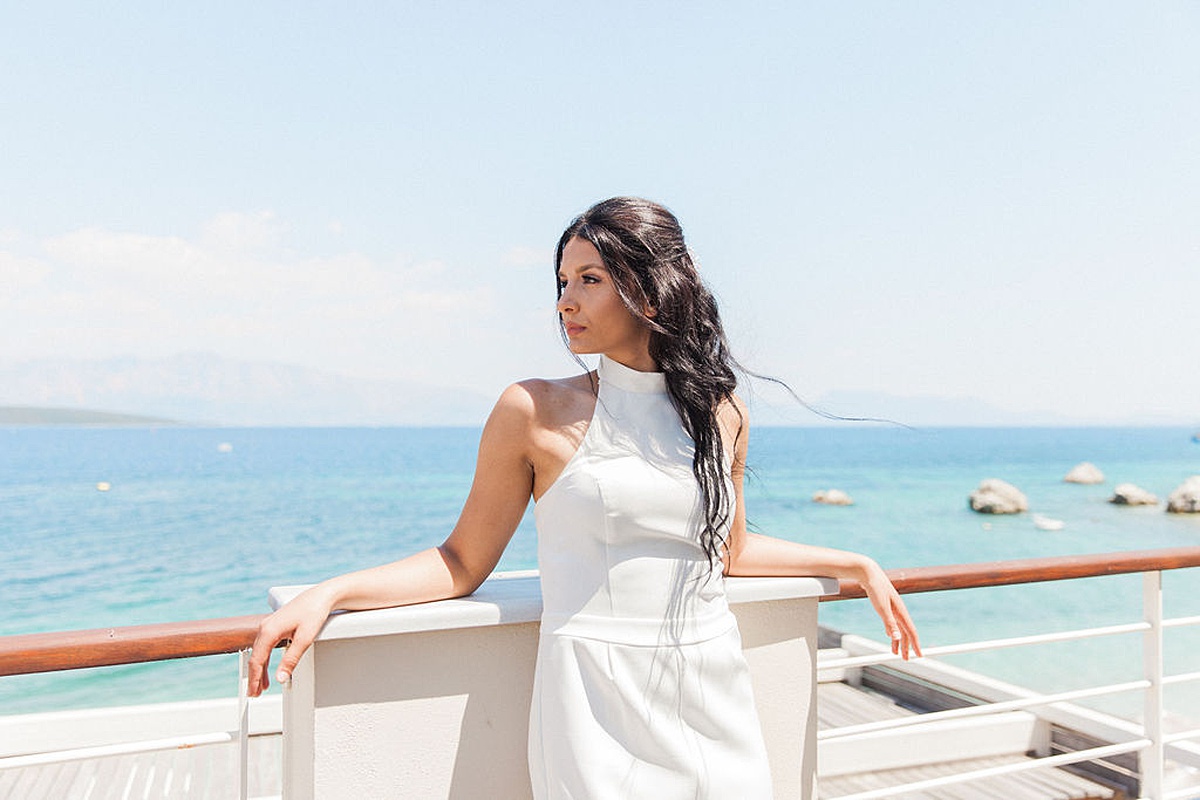 modern-tropical-micro-wedding-greece-61