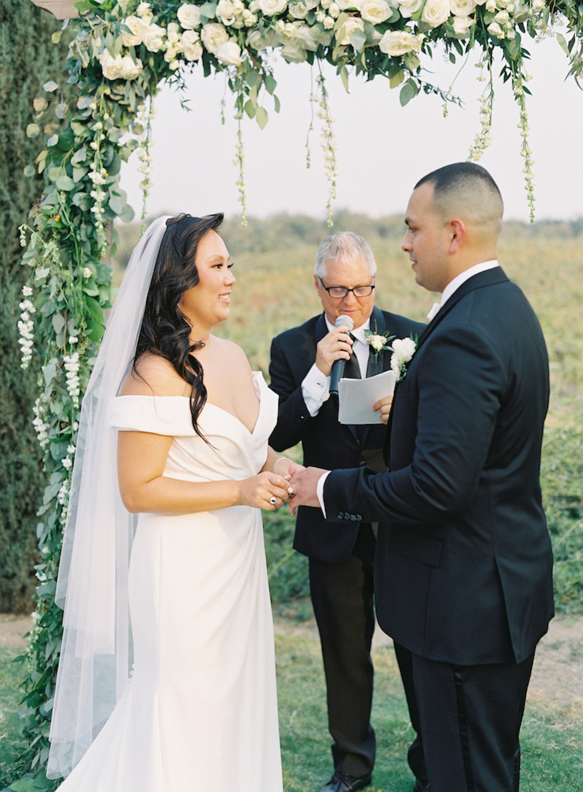 Modern Elegance Central California Vineyard Wedding