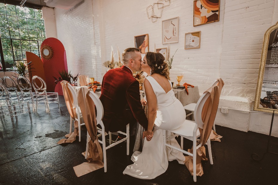 A Bold Boston Wedding In Shades Of Pink And Red