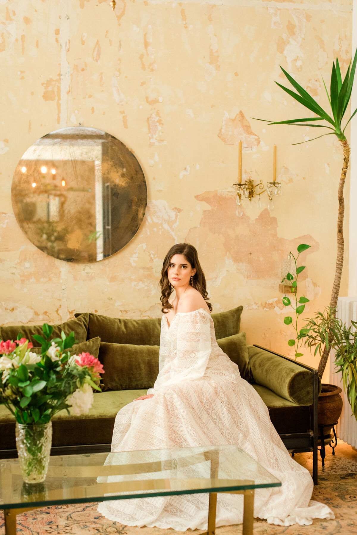 Laid-Back Elegance From A Brunch Wedding Inspiration Shoot In Athens