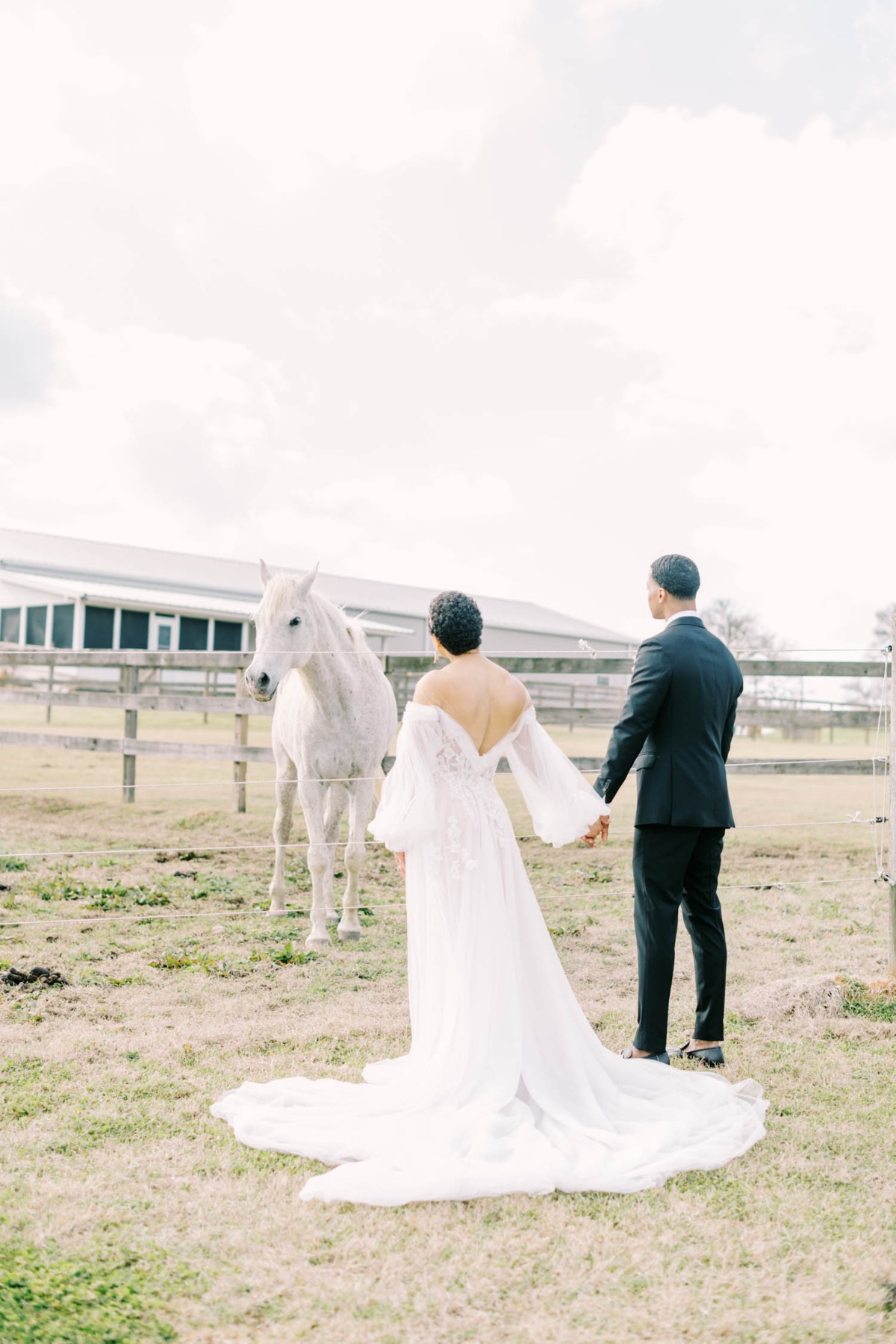 Intimate Farmhouse Inspiration Shoot With Whimsical Florals