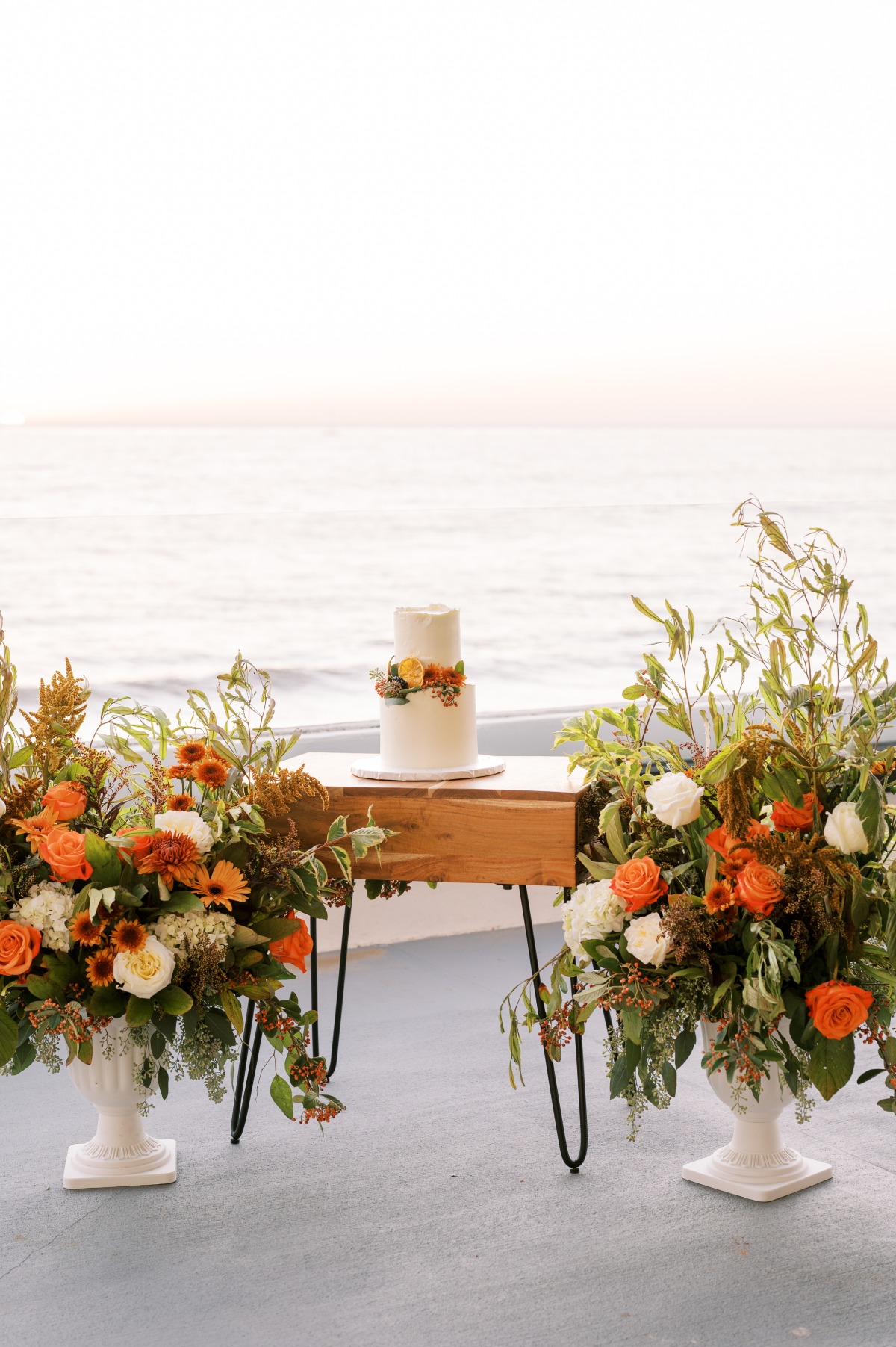 This Chic Micro Wedding On The San Diego Coast Was Only 15K