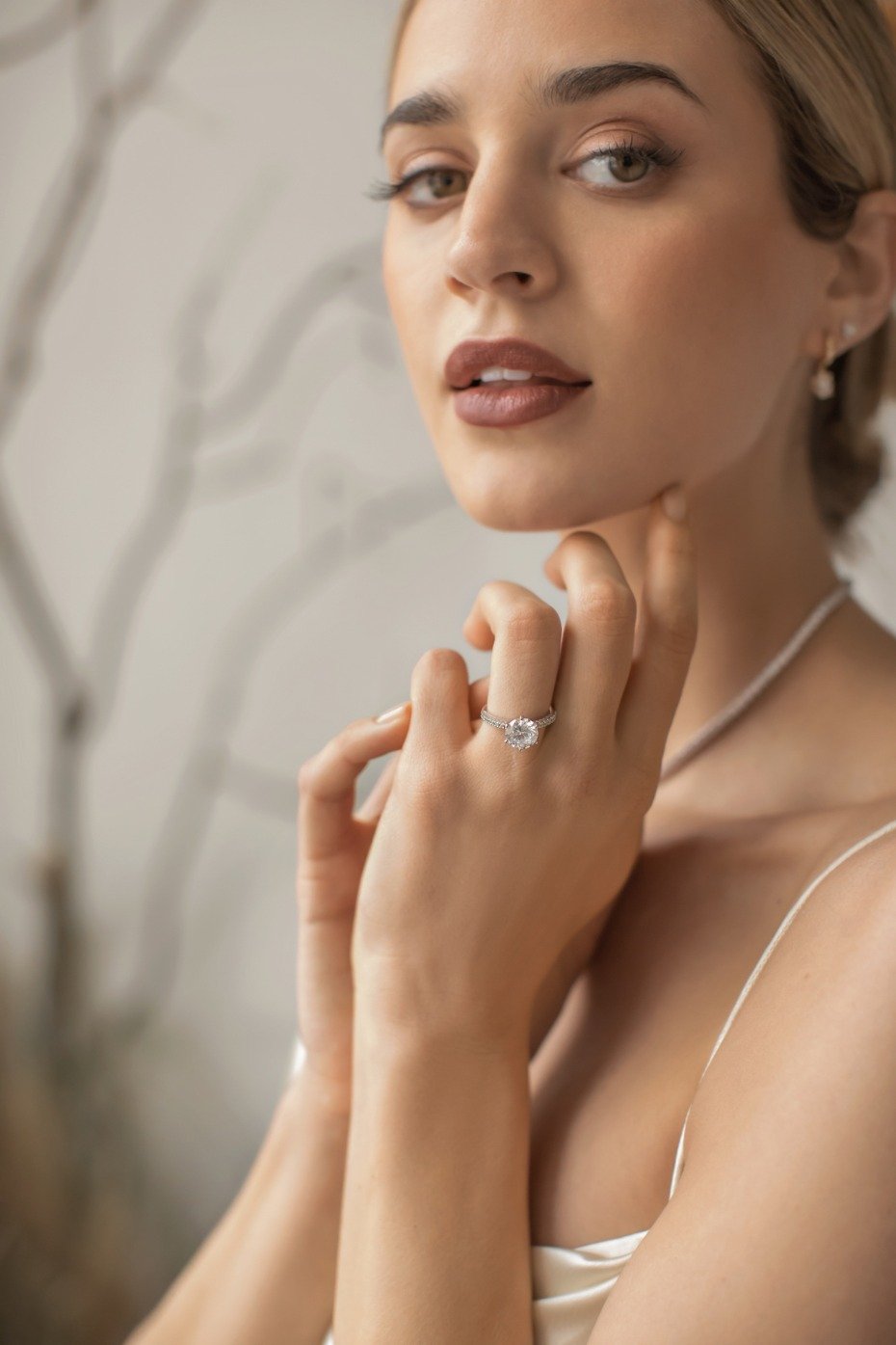 How to Make Sure Your Wedding Day Jewelry Doesnât Become An Afterthought