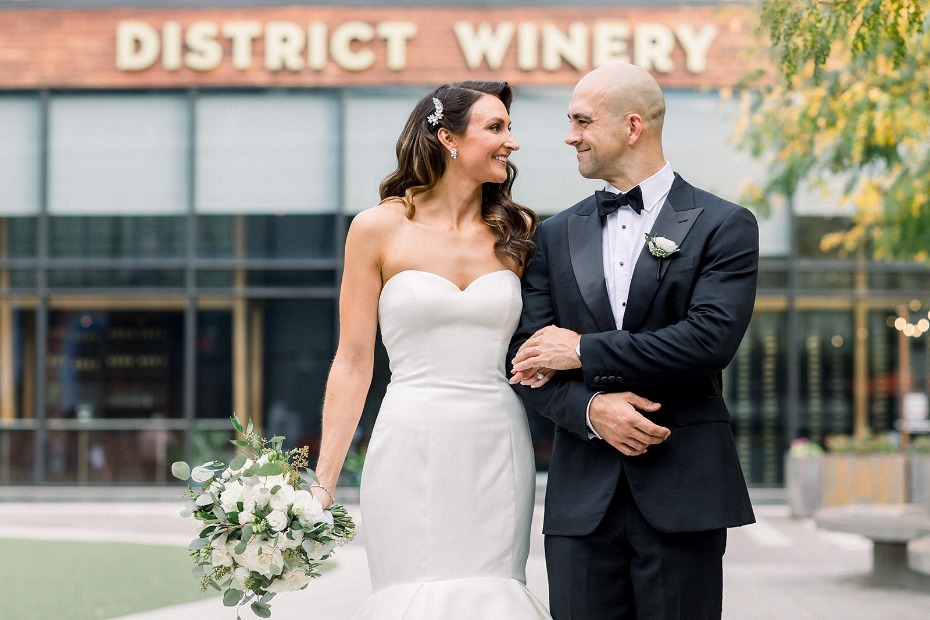 This Real-Life Winery Wedding in Washington D.C. Is Full of Light