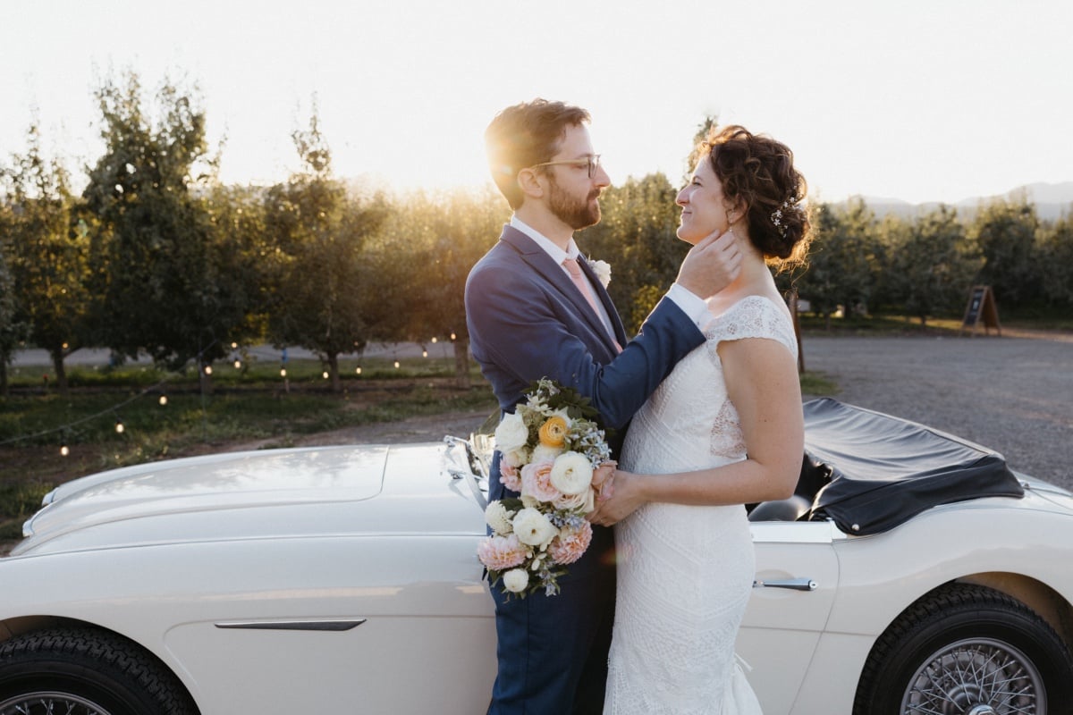 Good Wine Makes For Good Times In This Garden-Inspired Wedding In The Columbia Gorge