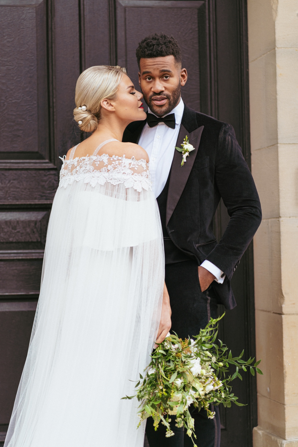 Styled Shoot In A Grand Estate Inspired By Poppin