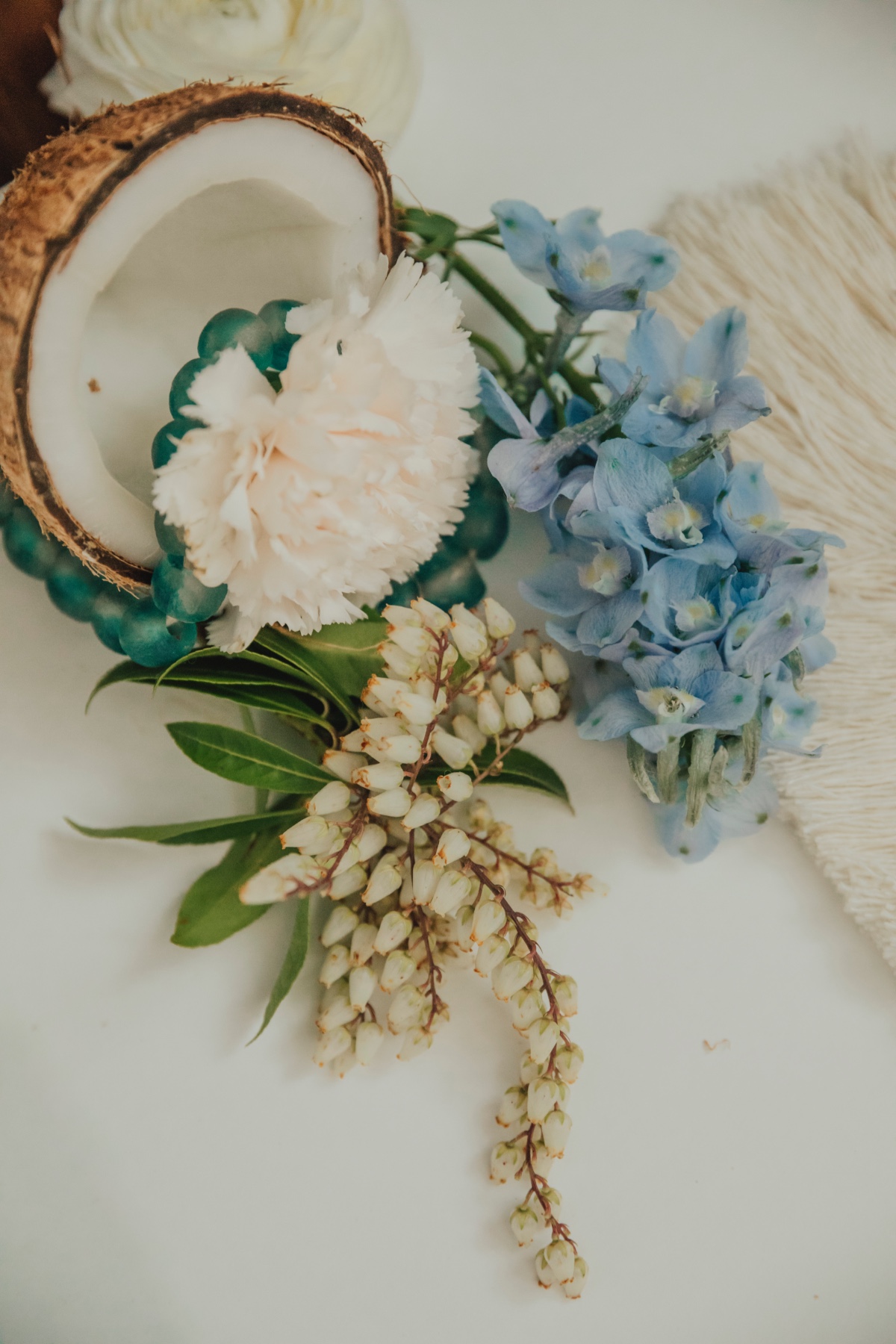 Mountains Meet the Ocean at This Inspirational Hawaii Wedding Heaven