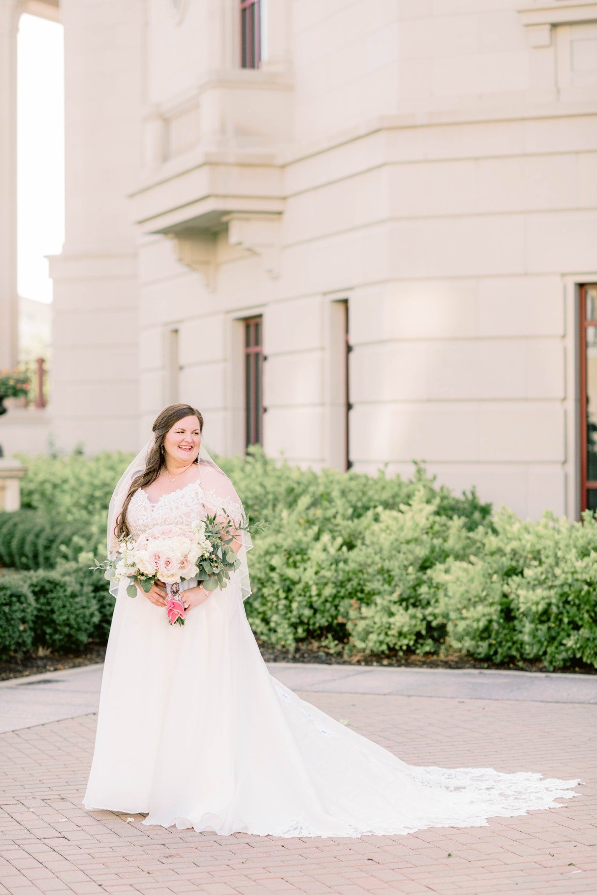 hotel-carmichael-wedding-indianapolis-we