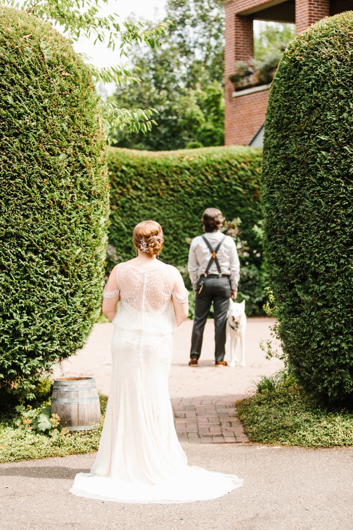 a-pilots-wedding-in-an-airplane-hangar-p