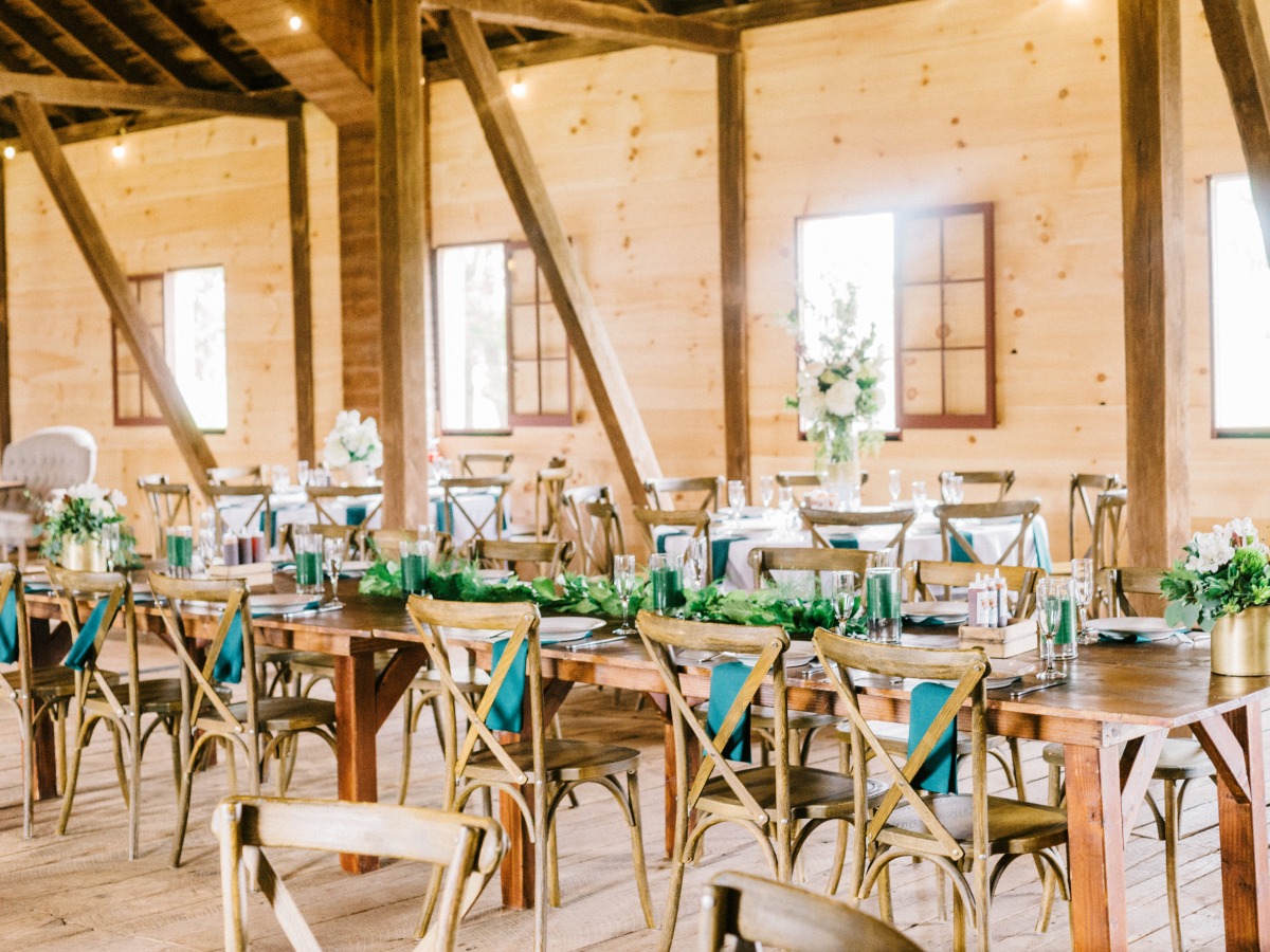 Reception table settings