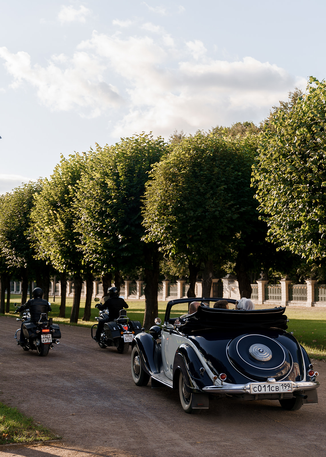 royal inspired wedding motorcade