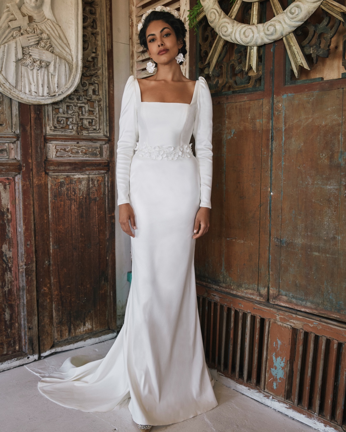 The Best Long Sleeve Wedding Dresses For a Show-Stopping Look