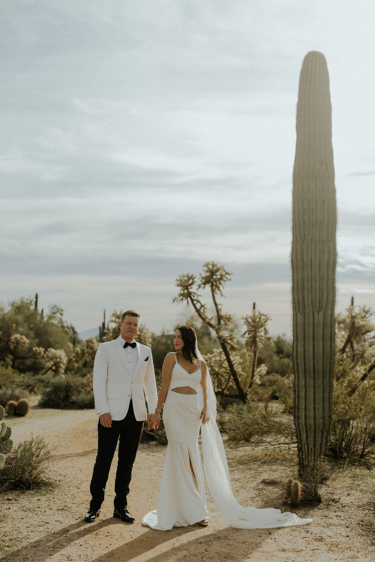 nyearizonadesertwedding-thehalpins-thewrighthouse-phoenixweddingphotographer-86