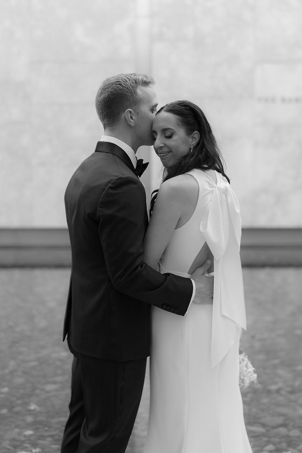 magdalenastudios_jamiehenry_barnesfoundation_wedding-249